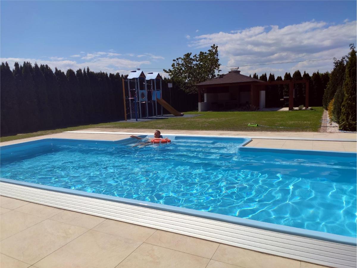 Apartamenty Przy Basenie Blisko Morza Brown Puck Exterior photo