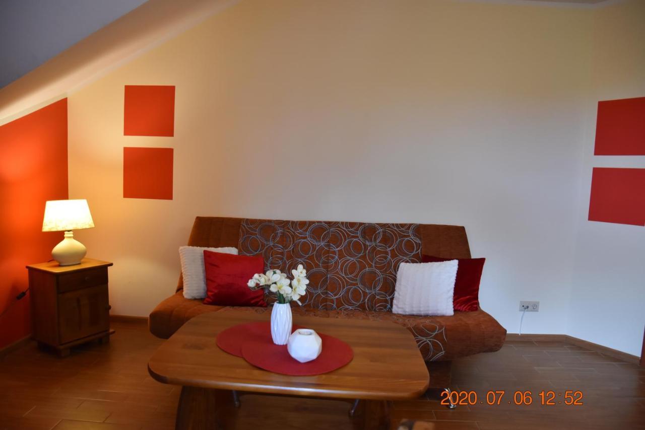 Apartamenty Przy Basenie Blisko Morza Brown Puck Exterior photo